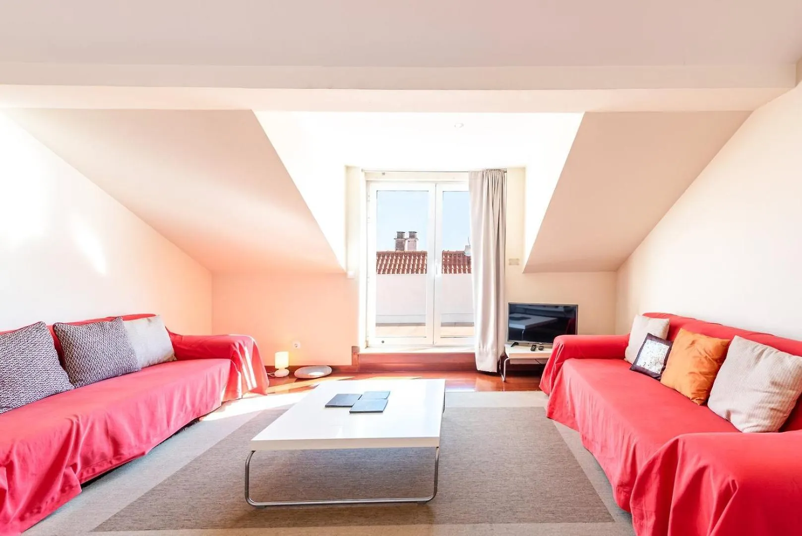 Апартаменты Guestready - Rare Terrace Apt, Historic Center Лиссабон 0*,  Португалия
